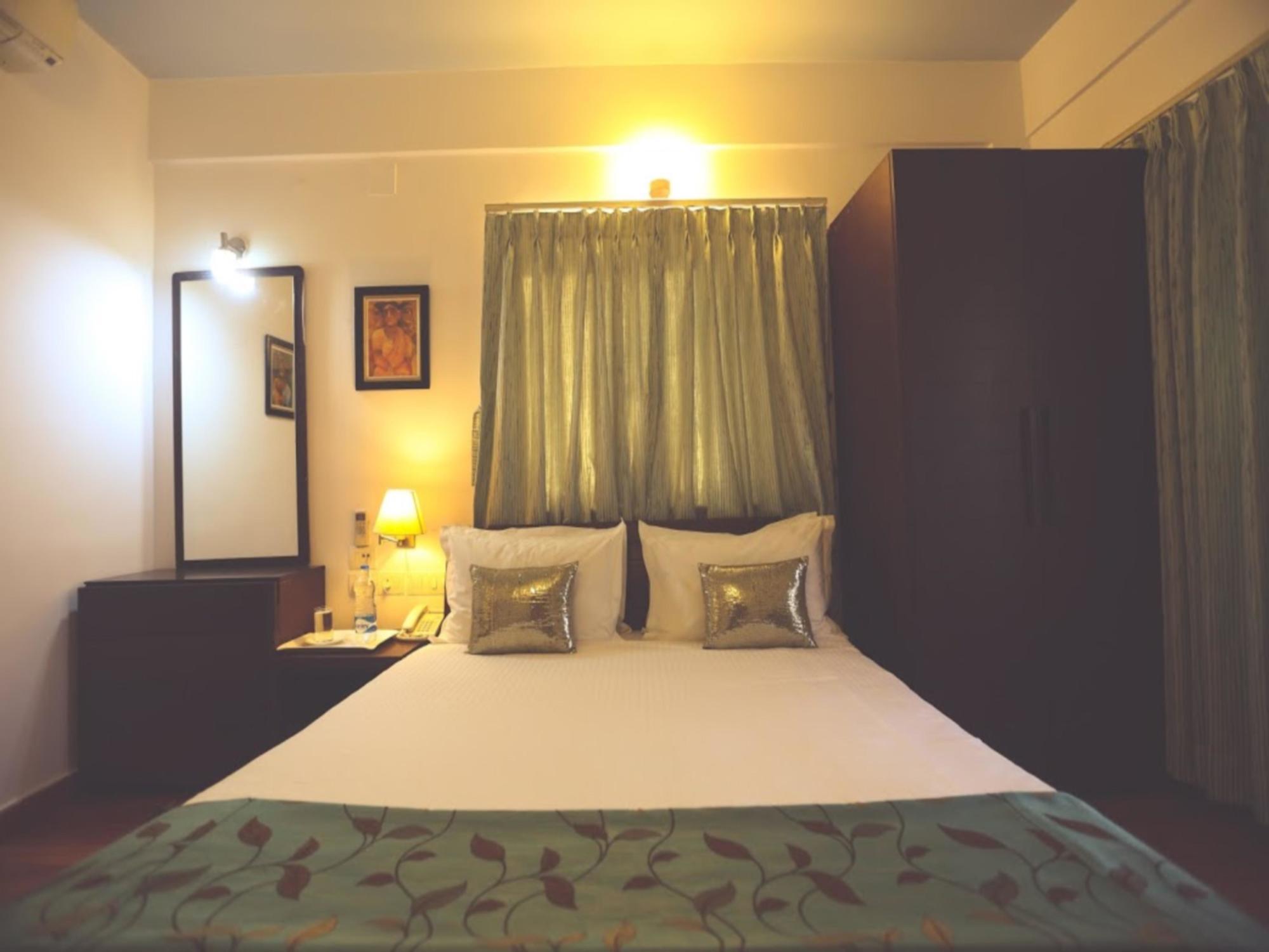 Hotel Casa Broadway Calcutta Buitenkant foto